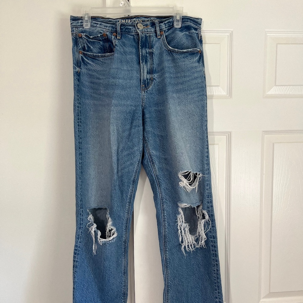 American Eagle 90s Boyfriend Jeans